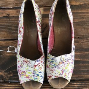 Toms summer wedges